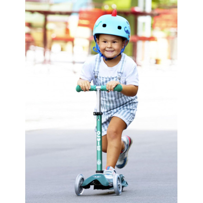 Самокат дитячий Micro Deluxe Kinder Schwarz ECO з регульованим кермом та світловими колесами для хлопчиків і дівчаток