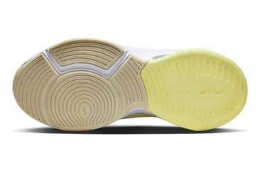 Жіночі спортивні кросівки Nike W Zoom Bella 6, розмір 40,5