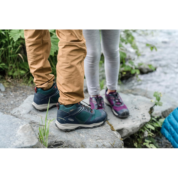 KEEN Wanduro Mid - Водонепроникні дитячі черевики для хайкінгу, Fjord Blue/Fuchsia/Purple, 38 EU