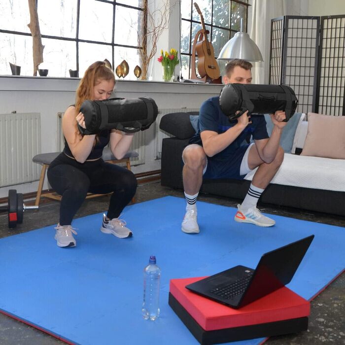 Eyepower професійний силовий мішок 20 кг + 4 водонепроникні кеглі з залізним піском, 6 ручок, фітнес сендбег для дому, тренажер для преса та спини, чорний