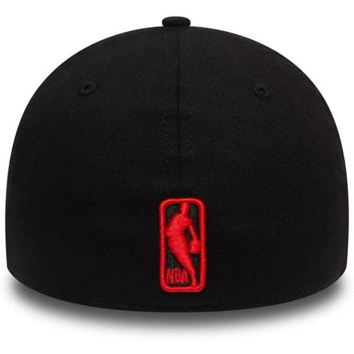 Кепка New Era Chicago Bulls чорна, 39thirty Stretch, розмір M-L