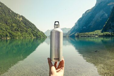Алюмінієва пляшка для води Sigg Traveller 1 л, герметична, підходить для газованих напоїв, BPA-free, Швейцарія