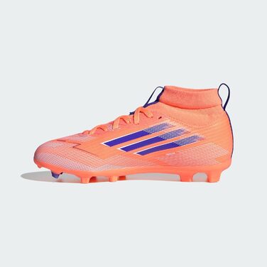 Дитячі футбольні бутси adidas F50 League Mid для гри на твердих та універсальних майданчиках (38 EU, Beam Orange/Lucid Blue/Cloud White)