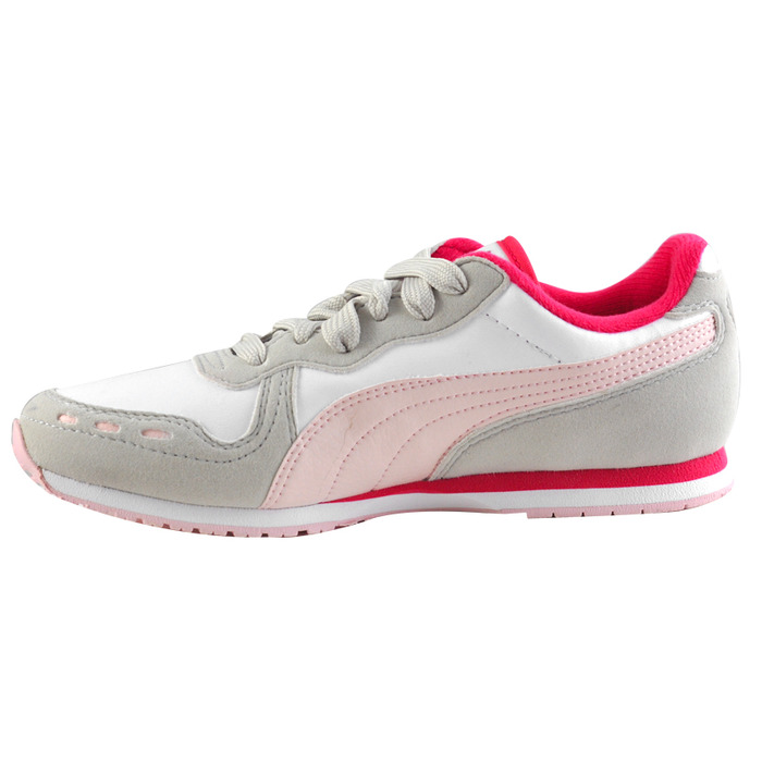 Жіночі спортивні кросівки PUMA CABANA RACER, розмір 37