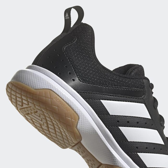 Жіночі кросівки Adidas Ligra 7 Indoor для залу 38 EU, чорний/білий
