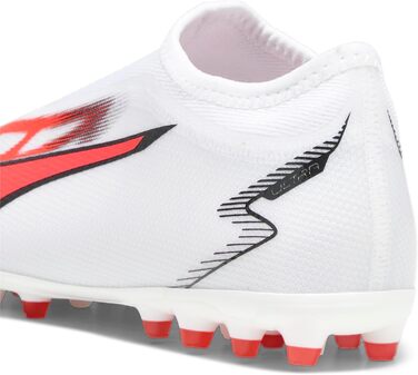 Дитячі футбольні бутси PUMA Ultra Match Ll Mg Jr для гри на траві та штучному покритті (34.5 EU)