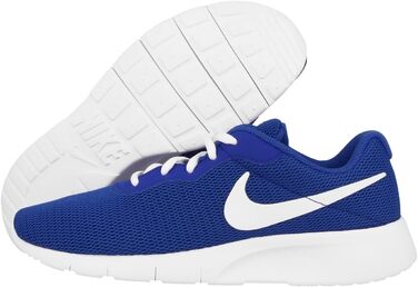 Кросівки Nike Tanjun для чоловіків, 35.5 EU, колір Game Royal/White