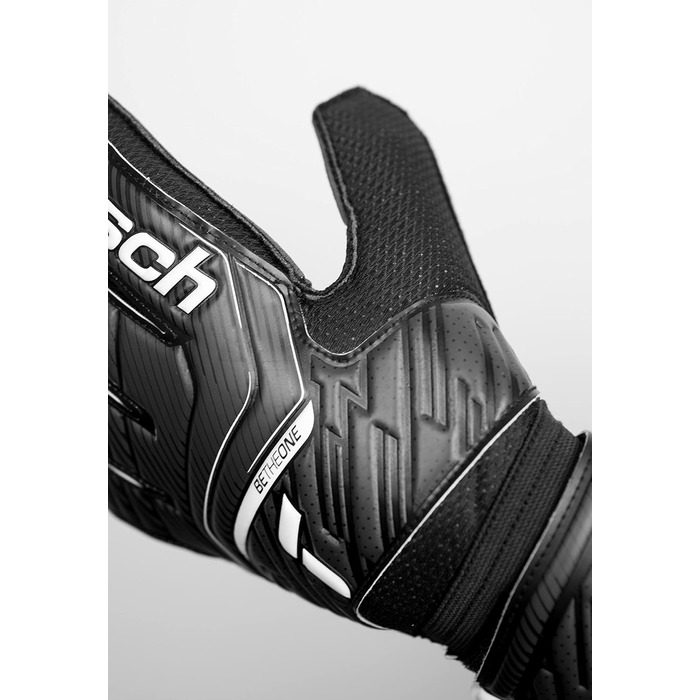 Воротарські рукавички Reusch Attrakt Solid для дорослих, зовнішній шов, універсальні, чорні, розмір 10 — футбольні рукавиці для всіх типів полів