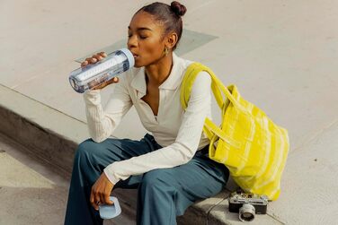 Пляшка LifeStraw Go з фільтром для води, BPA-free, для подорожей та щоденного використання, очищає від бактерій, паразитів, мікропластику, покращує смак