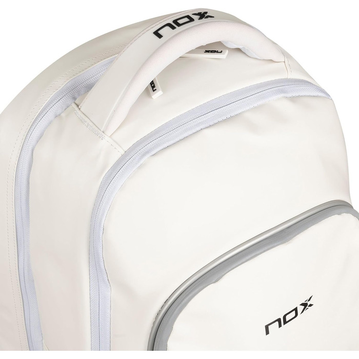 Рюкзак для падел-тенісу NOX Pro Series 28л: захист ракетки та ноутбука, вентильоване відділення для взуття, білий
