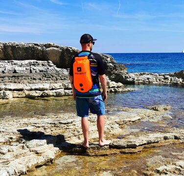 Надувна буйка OPENWATER для плавання та триатлону з рюкзаком 3-в-1, 28L, з водонепроникною сумкою