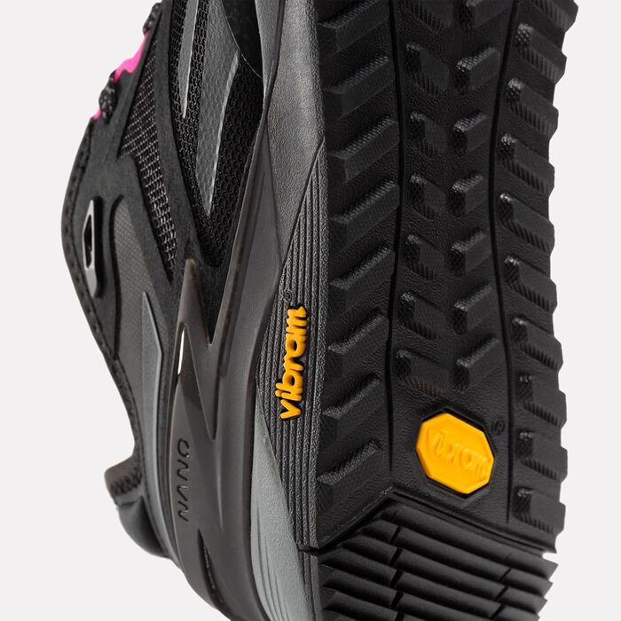 Кросівки Reebok Nano X3 Adventure для жінок (42 EU, Cblack Purgry Laspin)