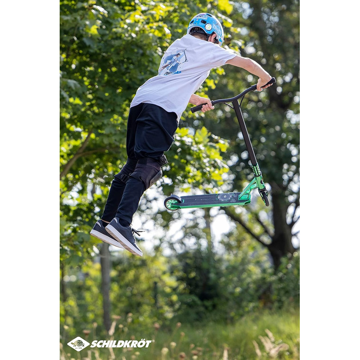 Трюковий самокат Schildkröt Flipwhip преміум з HIC-компресією, алюмінієвими колесами 110 мм, PU, гідро-зелений