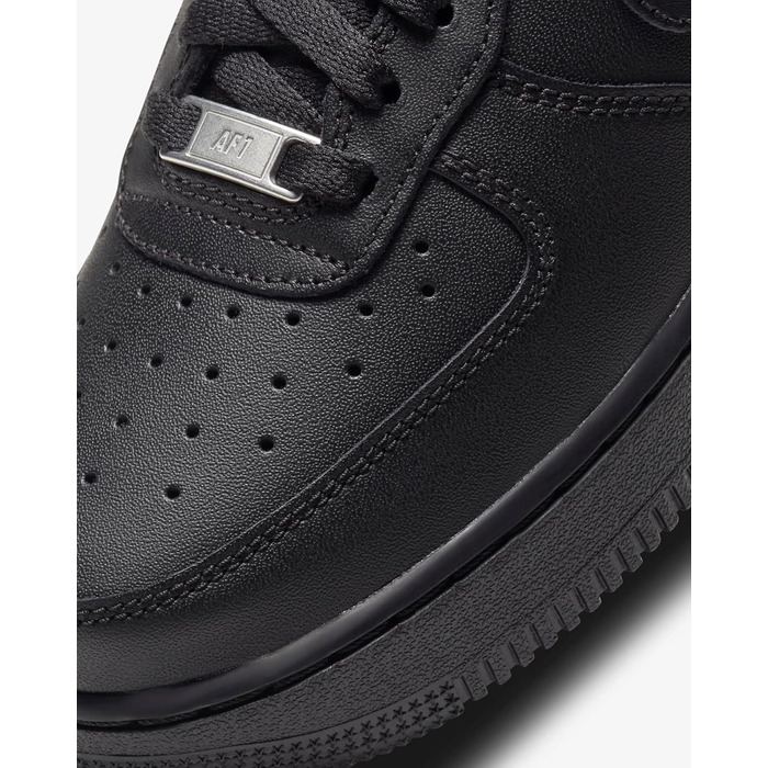 Кросівки Nike Air Force 1 для жінок, білі (39 EU, чорний)