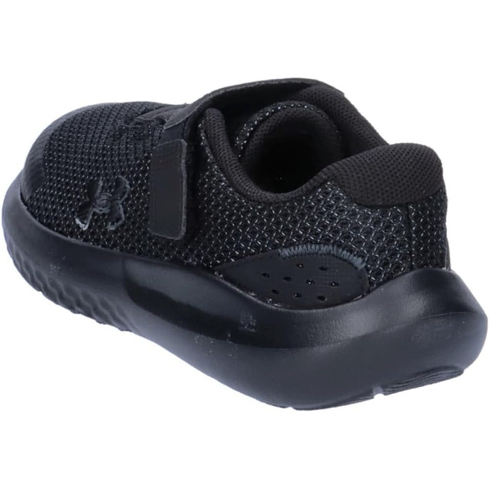 Дитячі кросівки для бігу Under Armour Binf Surge 4 AC (22 EU), чорні