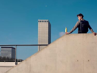 Термос-пляшка SIGG Meridian Ultra Lemon 0,5 л, подвійна стінка, нержавіюча сталь, бамбукова кришка, ізольована, BPA та пластику не містить, герметична, для води та напоїв