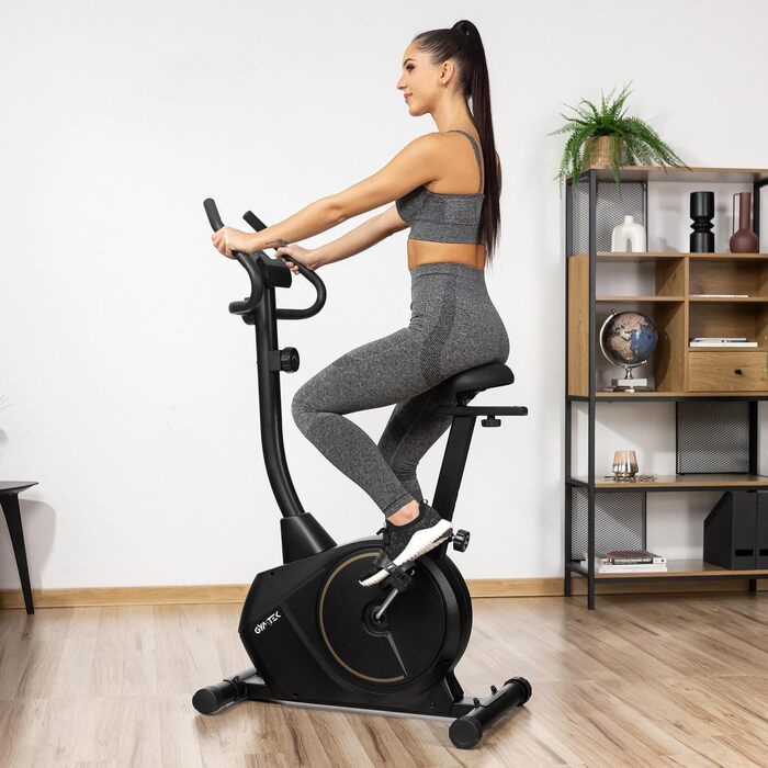 Гімнастичний тренажер Gymtek XB1500 з магнітним опором, велотренажер для дому до 135 кг, 8 рівнів опору, 9 кг маховик, LCD дисплей, чорний та золотий