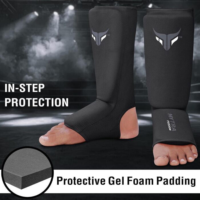 Захисники ніг для кікбоксингу Junior - легкі, дихаючі, з підкладкою, чорні. Підходять для кікбоксингу, муай-тай, MMA. Розмір XXS.