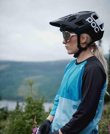 Велошолом POC Kortal Race MIPS для трейлу та ендуро, з розширеним захистом і вентиляцією