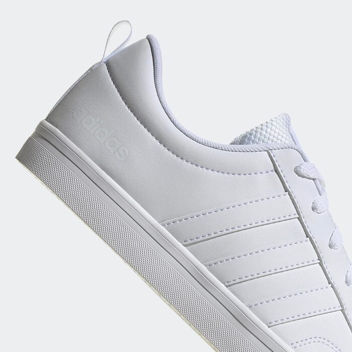 Чоловічі кросівки Adidas Vs Pace 2.0 Cloud White, розмір 42 EU