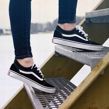 Жіночі кеди Vans Ward Old Skool чорні, VN0A38J9IJU, розмір 38.5