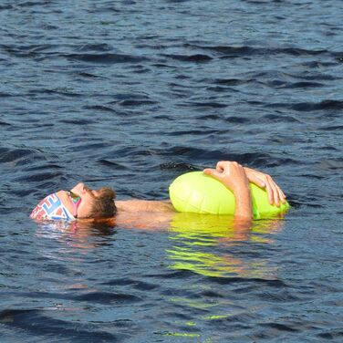 BornToSwim Буєр для плавання неонова зелена 28x49 см, без сухої кишені, яскрава захисна буєрка для дорослих, унісекс