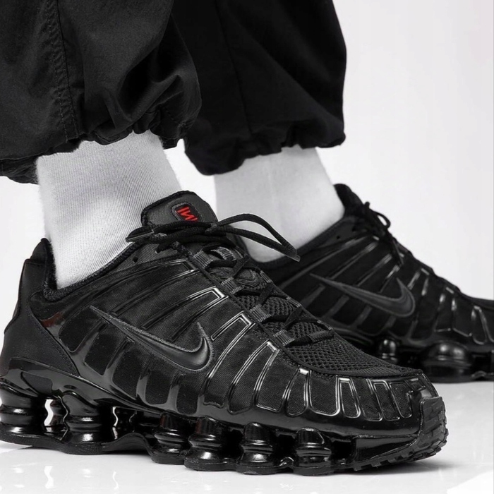 Жіночі спортивні кросівки Nike Shox TL AR3566-002, р. 39