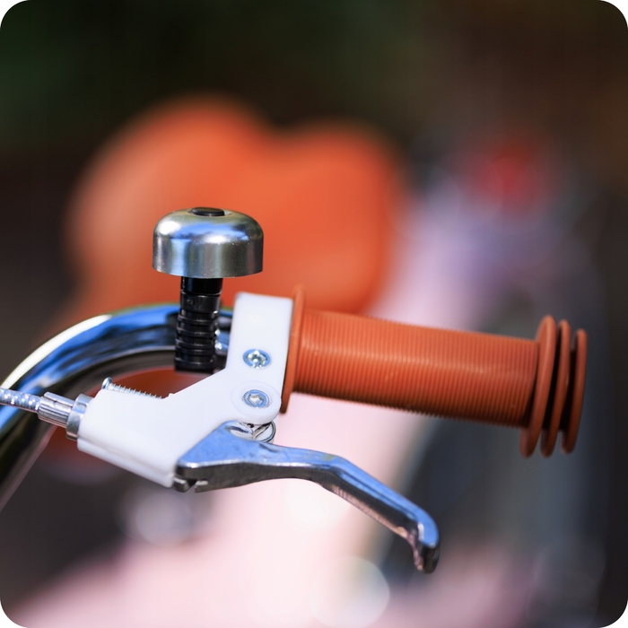 Дитячий велосипед 16 дюймів з бічними колесами та кошиком, рожевий