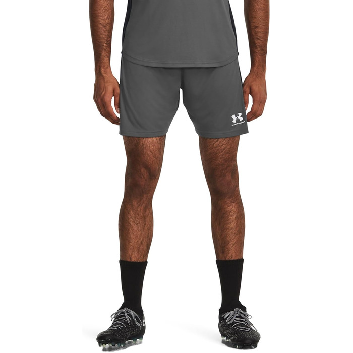 Чоловічі спортивні шорти Under Armour Challenger Knit, чорні (Black L Castlerock / White)