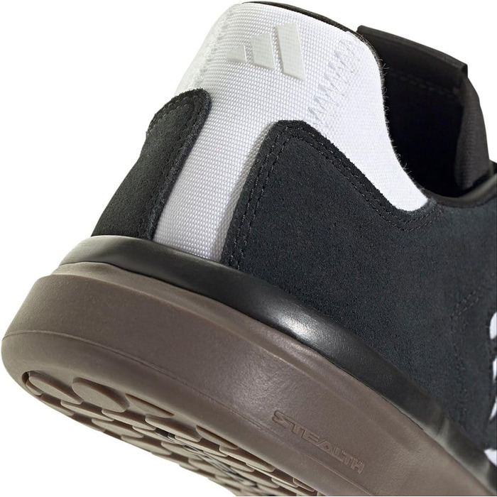 Волейбольне взуття Adidas Ligra 6 для жінок, чорний колір, розмір 41 1/3 EU