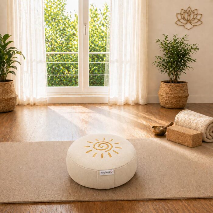 Подушка для йоги Yogakissen Shanti 15 см з вишивкою 